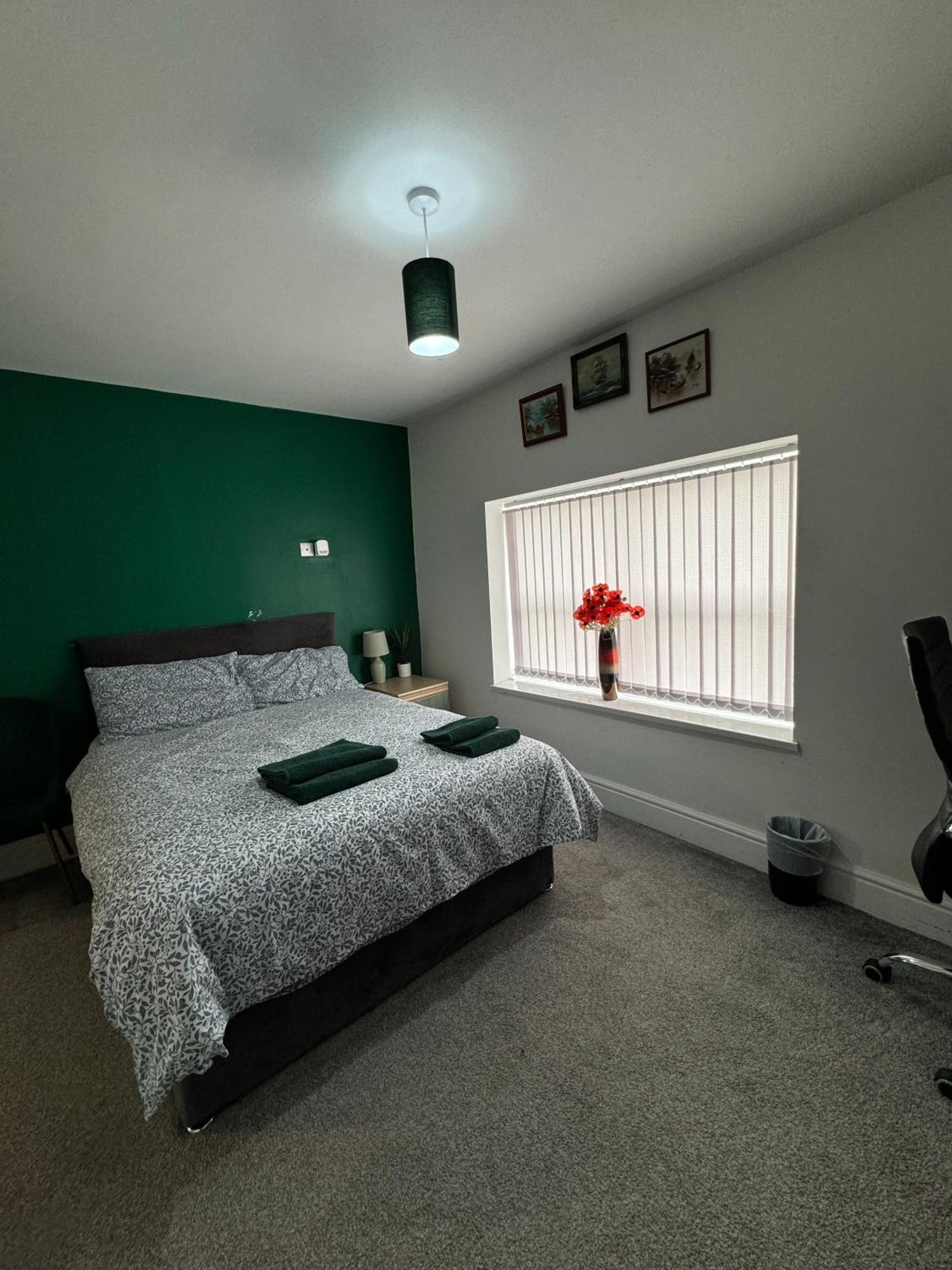 Ur Place Failsworth Buitenkant foto